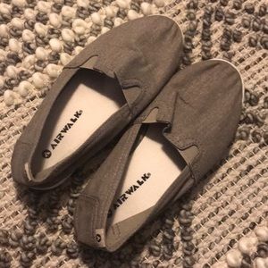 airwalk slip on canvas shoes
